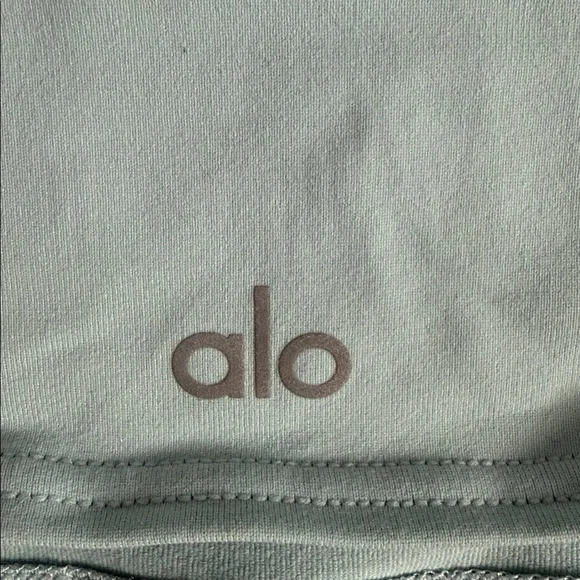 Alo Yoga Real Bra Tank - Picture 6 of 8